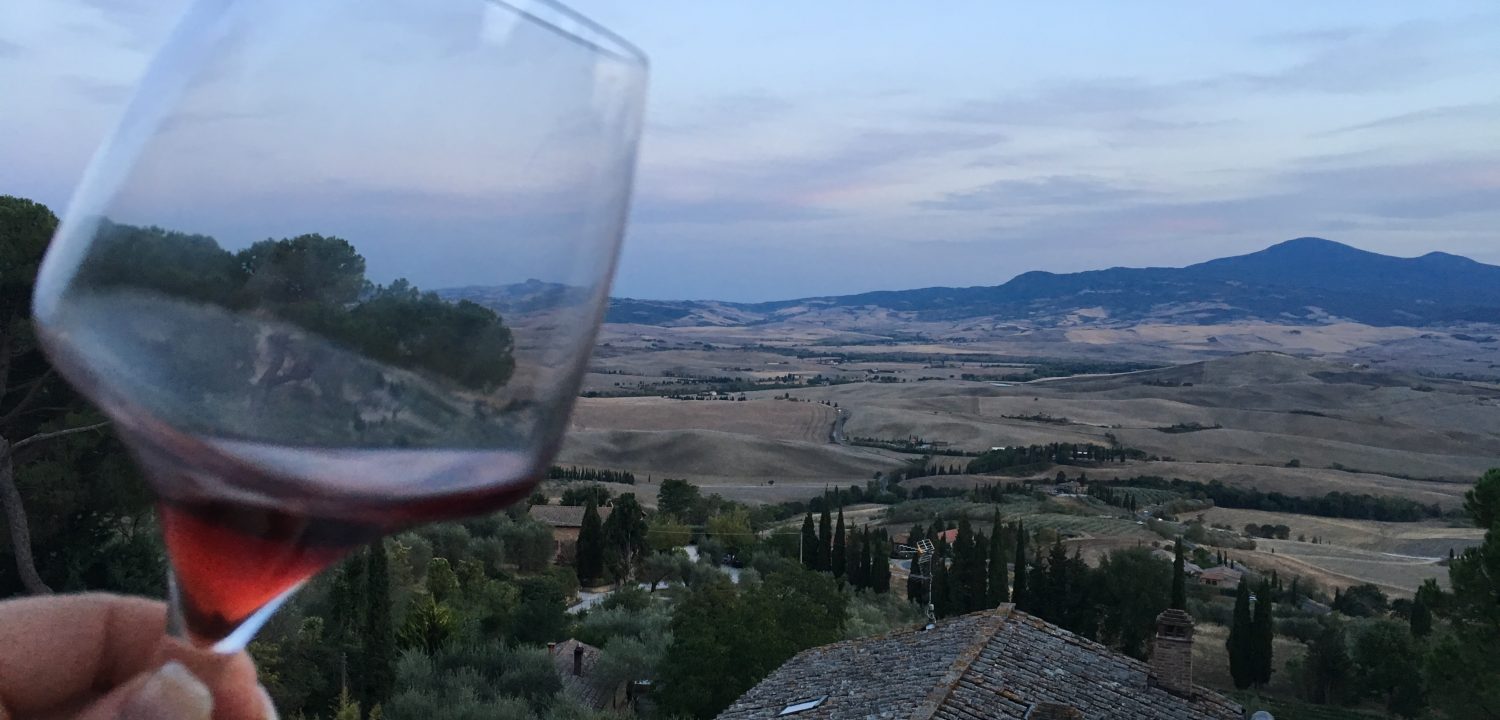 Un calice di vino a Pienza